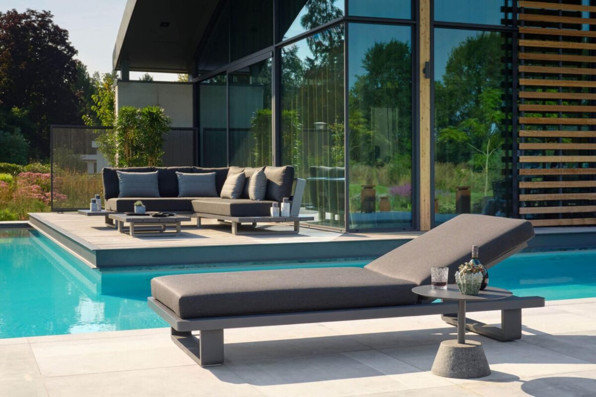 Fitz Roy Sun Lounger Lava (4)