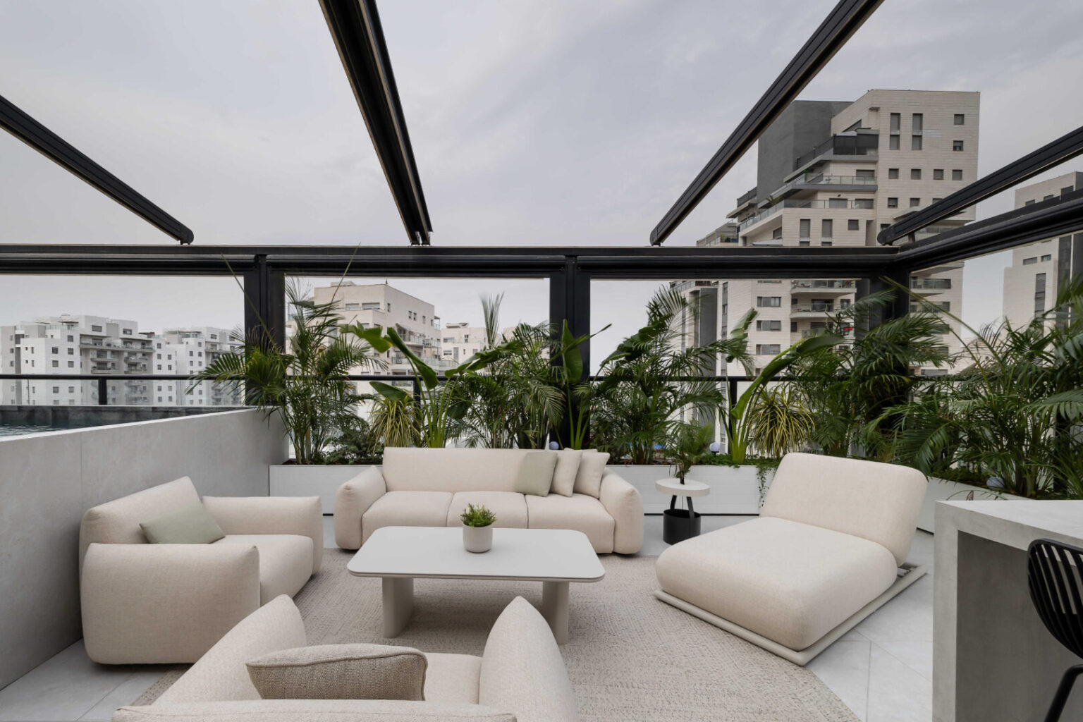 2h6a1653 Edit Optimized